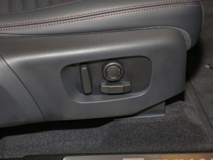 2022249PS R-Dynamic SE ܿƼ 5 g