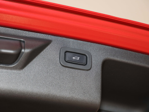 2022249PS R-Dynamic SE ܿƼ 5 g