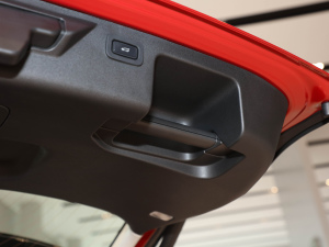 2022249PS R-Dynamic SE ܿƼ 5 g