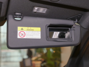 2022249PS R-Dynamic S ܰ 5 ꖰ壨ң