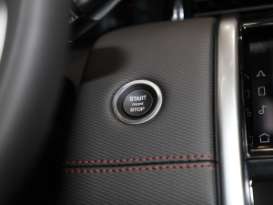 2022249PS R-Dynamic S ܰ 5 п؅^(q)