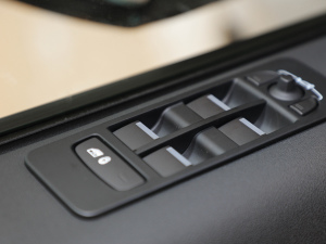 2022249PS R-Dynamic S ܰ 5 п؅^