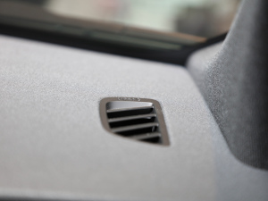 2022249PS R-Dynamic S ܰ 5 п؅^