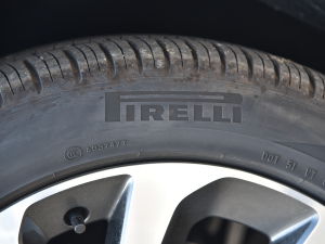 2022249PS R-Dynamic HSE Aư 7 ݆̥Ʒ