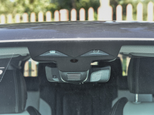 2022249PS R-Dynamic HSE Aư 7 ^