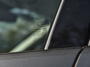 2022249PS R-Dynamic HSE Aư 7 ^