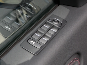 2022249PS 󶼕 5 {܇ƅ^	