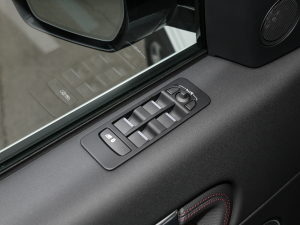 2022Ŀ 249PS R-Dynamic SE ܿƼ 5 {܇ƅ^	