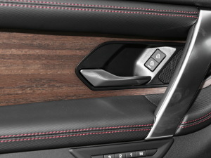 2022Ŀ 249PS R-Dynamic SE ܿƼ 5 п؅^