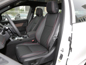 2022Ŀ 249PS R-Dynamic S ܰ 5 {