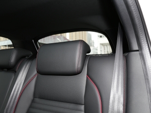 2022Ŀ 249PS R-Dynamic S ܰ 5 g