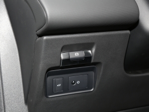 2022Ŀ 249PS R-Dynamic S ܰ 5 v܇Ƅ(dng)