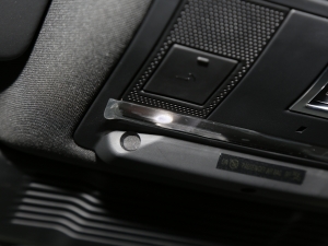 2022Ŀ 249PS R-Dynamic S ܰ 5 п؅^