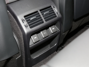 2022Ŀ 249PS R-Dynamic S ܰ 5 п؅^