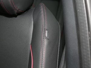 2022Ŀ 249PS R-Dynamic S ܰ 5 п؅^(q)