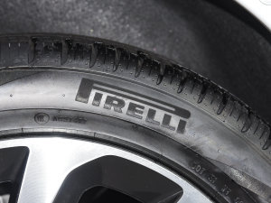 2022Ŀ 249PS R-Dynamic HSE Aư 7 ݆̥Ʒ