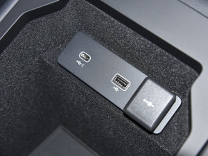 2022Ŀ 249PS R-Dynamic HSE Aư 7 g