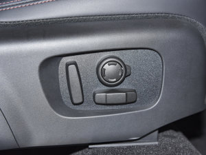 2022Ŀ 249PS R-Dynamic HSE Aư 7 g