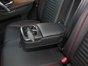 2022Ŀ 249PS R-Dynamic SE ܿƼ 5 