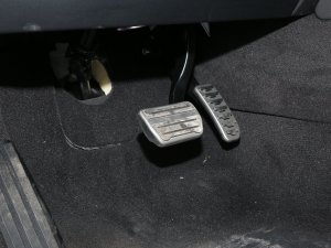 2022Ŀ 249PS R-Dynamic SE ܿƼ 5 п؅^