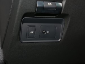 2022Ŀ 249PS R-Dynamic SE ܿƼ 5 п؅^