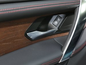 2022Ŀ 249PS R-Dynamic SE ܿƼ 5 п؅^