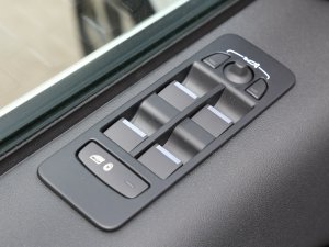 2022Ŀ 249PS R-Dynamic SE ܿƼ 5 п؅^