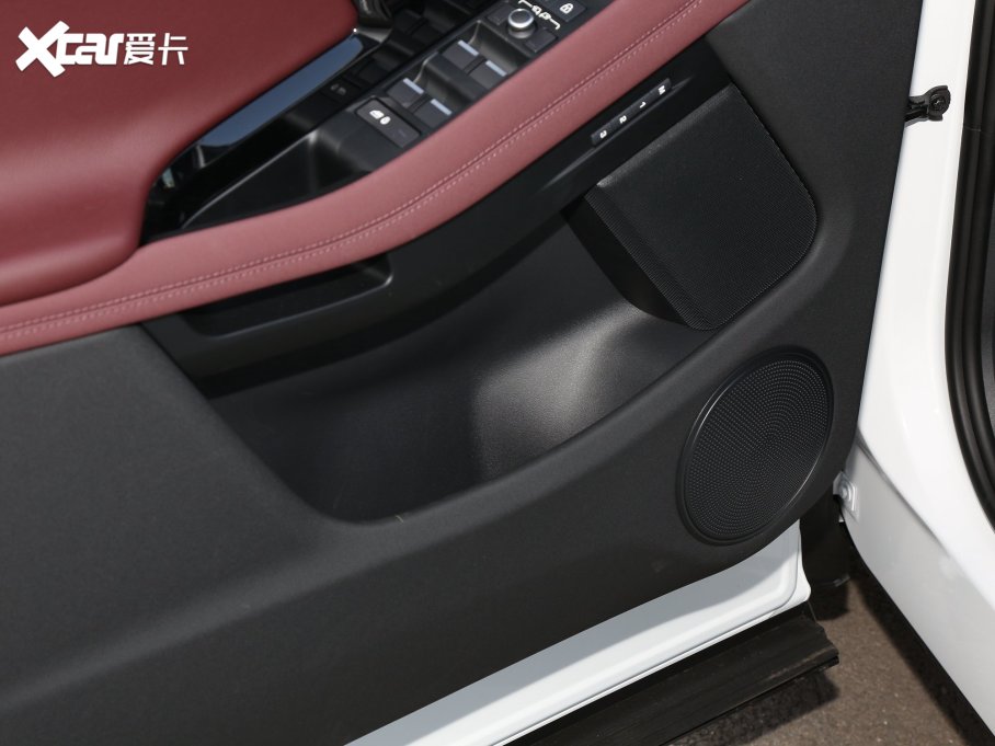 2022٘O OL 249PS R-Dynamic A