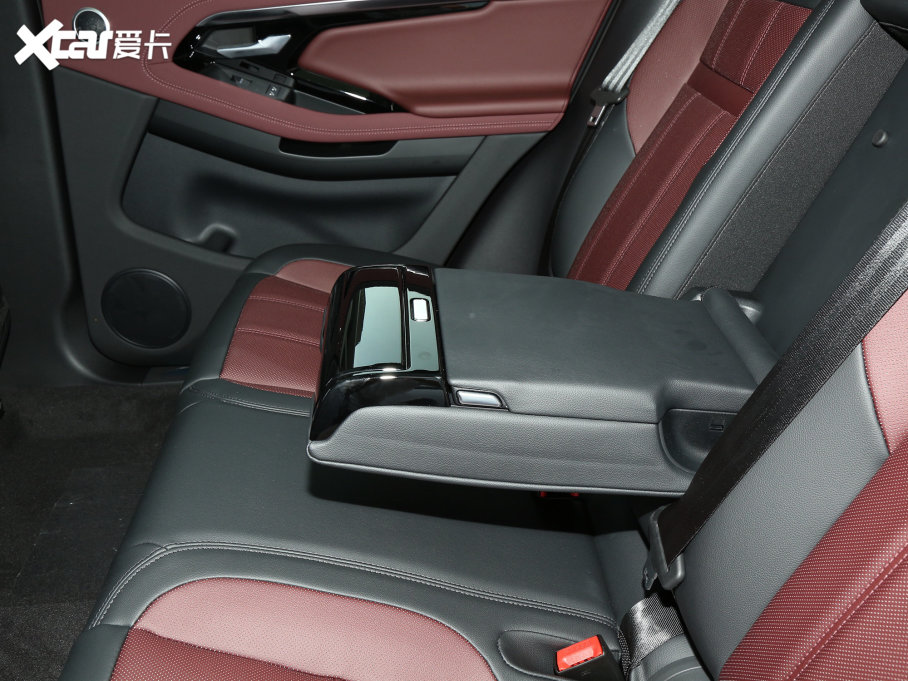 2022٘O OL 249PS R-Dynamic A