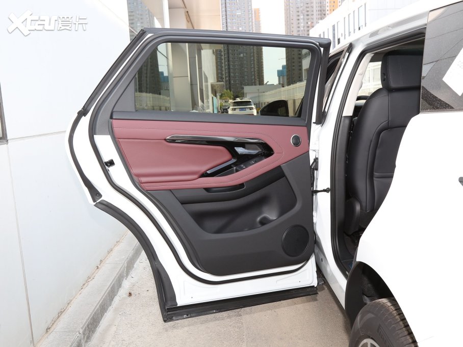 2022٘O OL 249PS R-Dynamic A