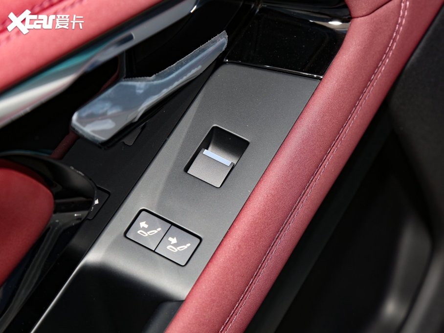 2022٘O OL 249PS R-Dynamic A