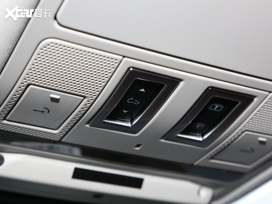 2022٘O OL 249PS R-Dynamic A