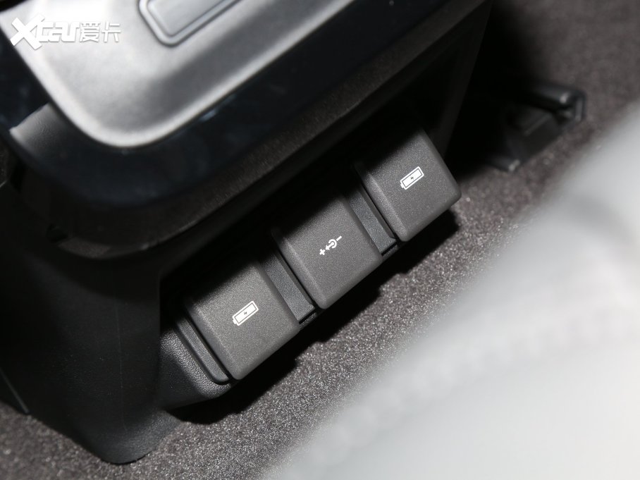 2022٘O OL 249PS R-Dynamic A