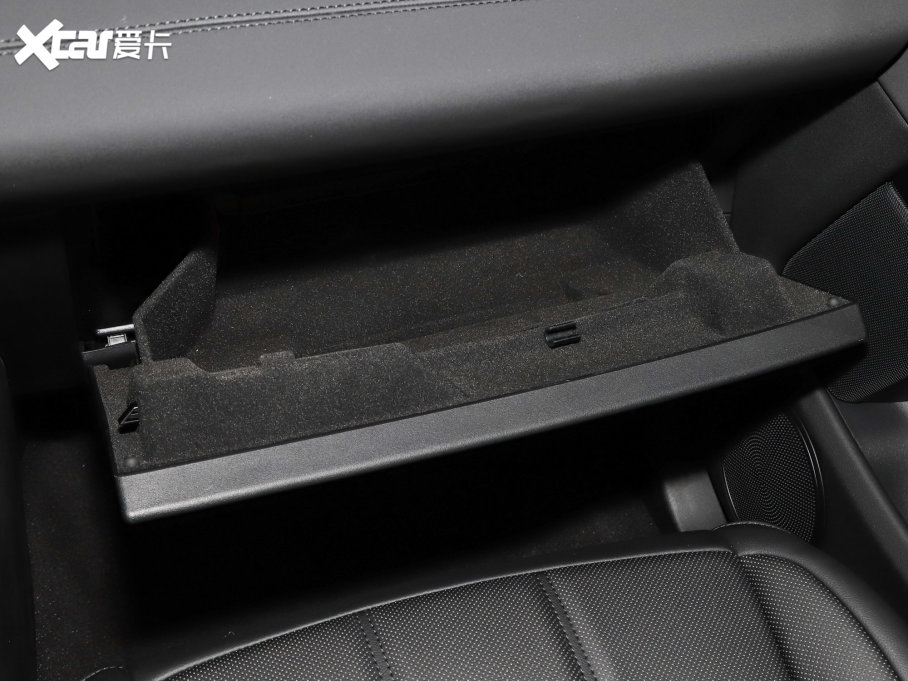 2022٘O OL 249PS R-Dynamic A