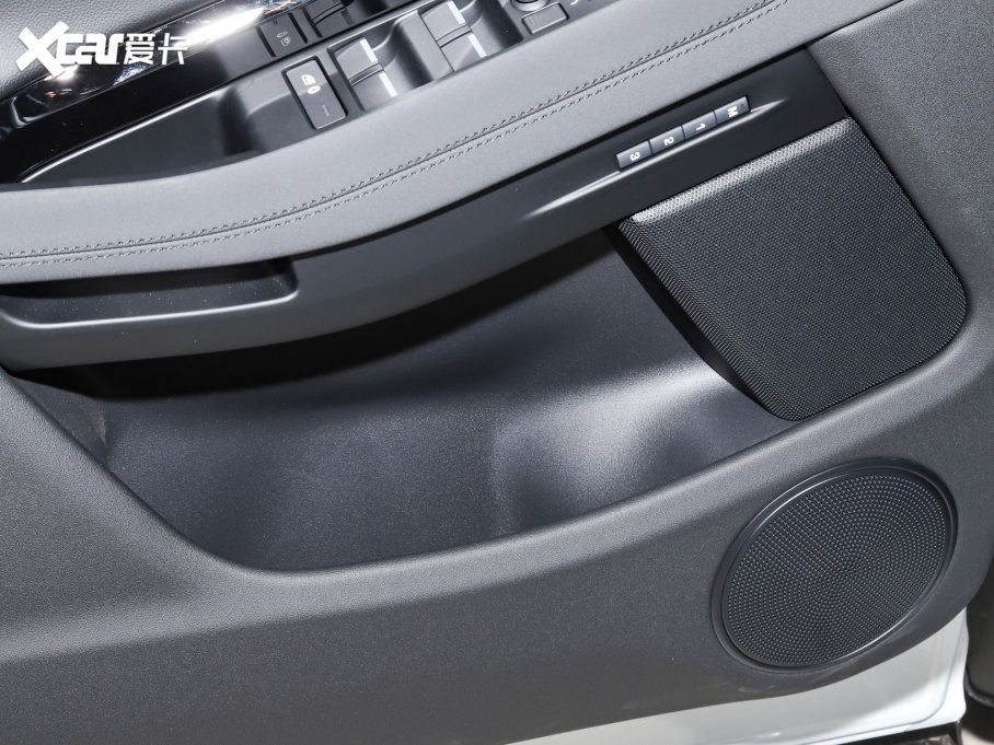 2022٘O OL 249PS R-Dynamic A