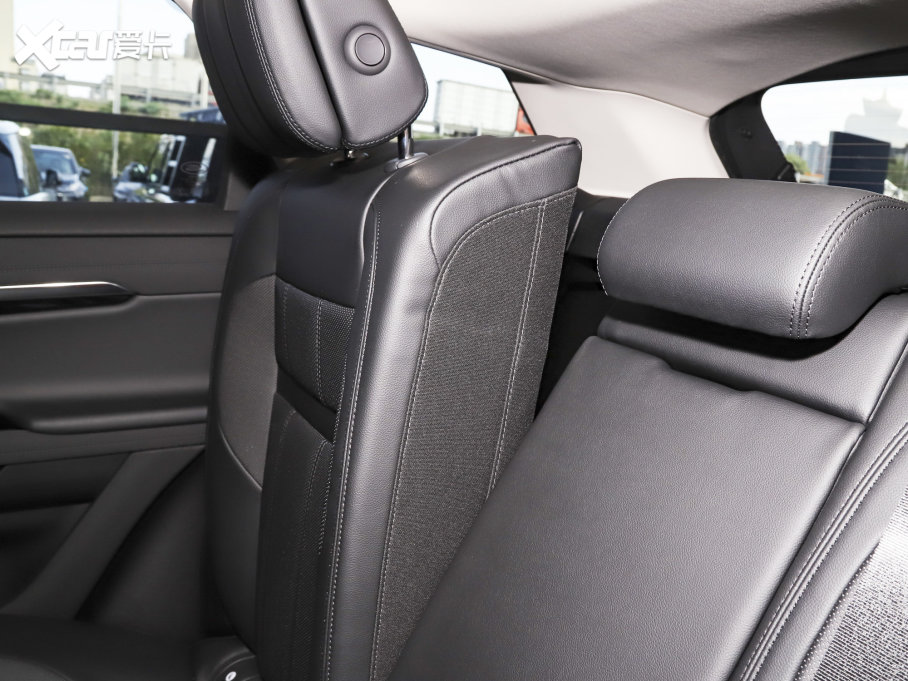 2022٘O OL 249PS R-Dynamic A