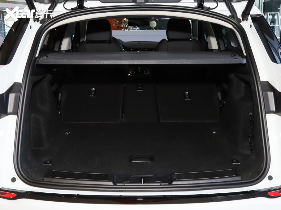 2022٘O OL 249PS R-Dynamic A