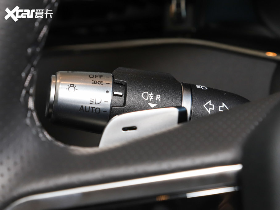 2022٘O OL 249PS R-Dynamic A