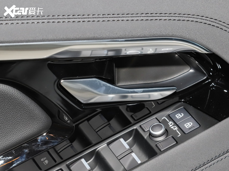 2022٘O OL 249PS R-Dynamic A