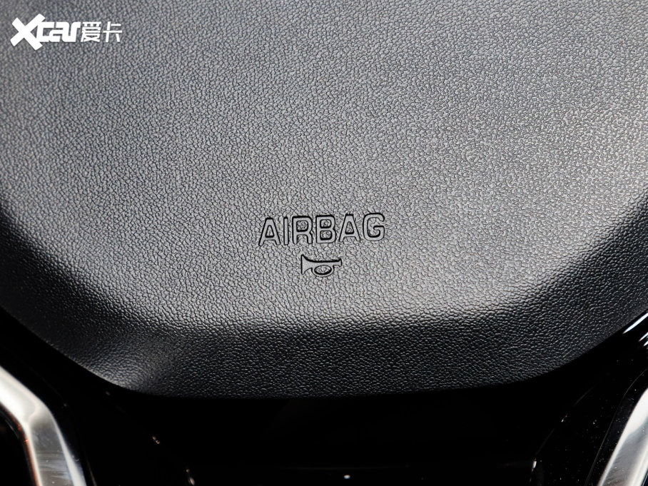 2022٘O OL 249PS R-Dynamic A