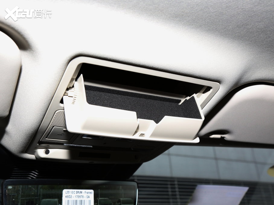 2022٘O OL 249PS R-Dynamic ˹~؄e