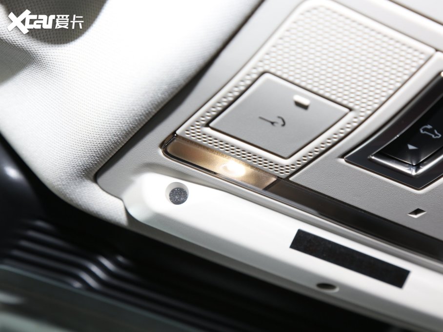 2022٘O Ŀ OL 249PS R-Dynamic A