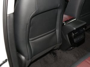 2022OL 249PS R-Dynamic A g