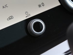 2022OL 249PS R-Dynamic A {