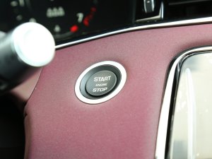 2022OL 249PS R-Dynamic A п؅^