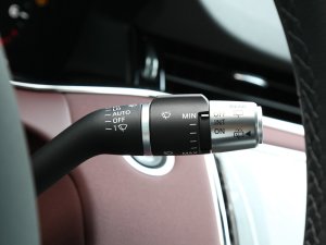 2022OL 249PS R-Dynamic A п؅^