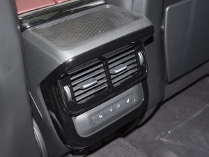 2022OL 249PS R-Dynamic HSE  п؅^(q)