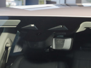 2022OL 249PS R-Dynamic A ^