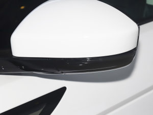 2022OL 249PS R-Dynamic A ^