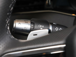 2022OL 249PS R-Dynamic A п؅^